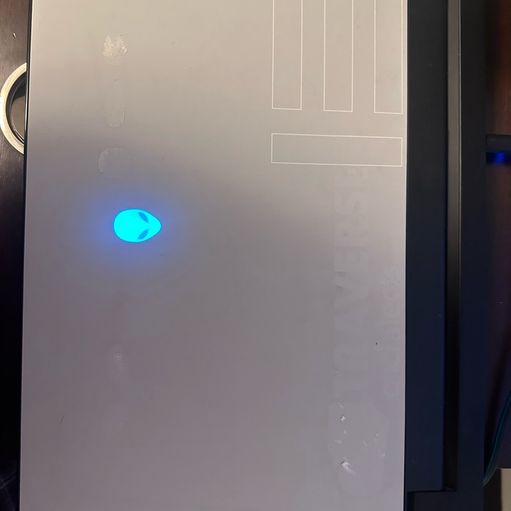 Alienware Silver Gaming Laptop with RGB Backlit Keyboard - Picture 2 of 10